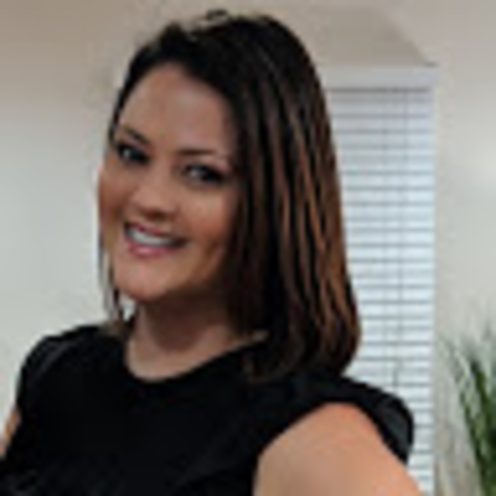 Meet your Posher, Adrienne
